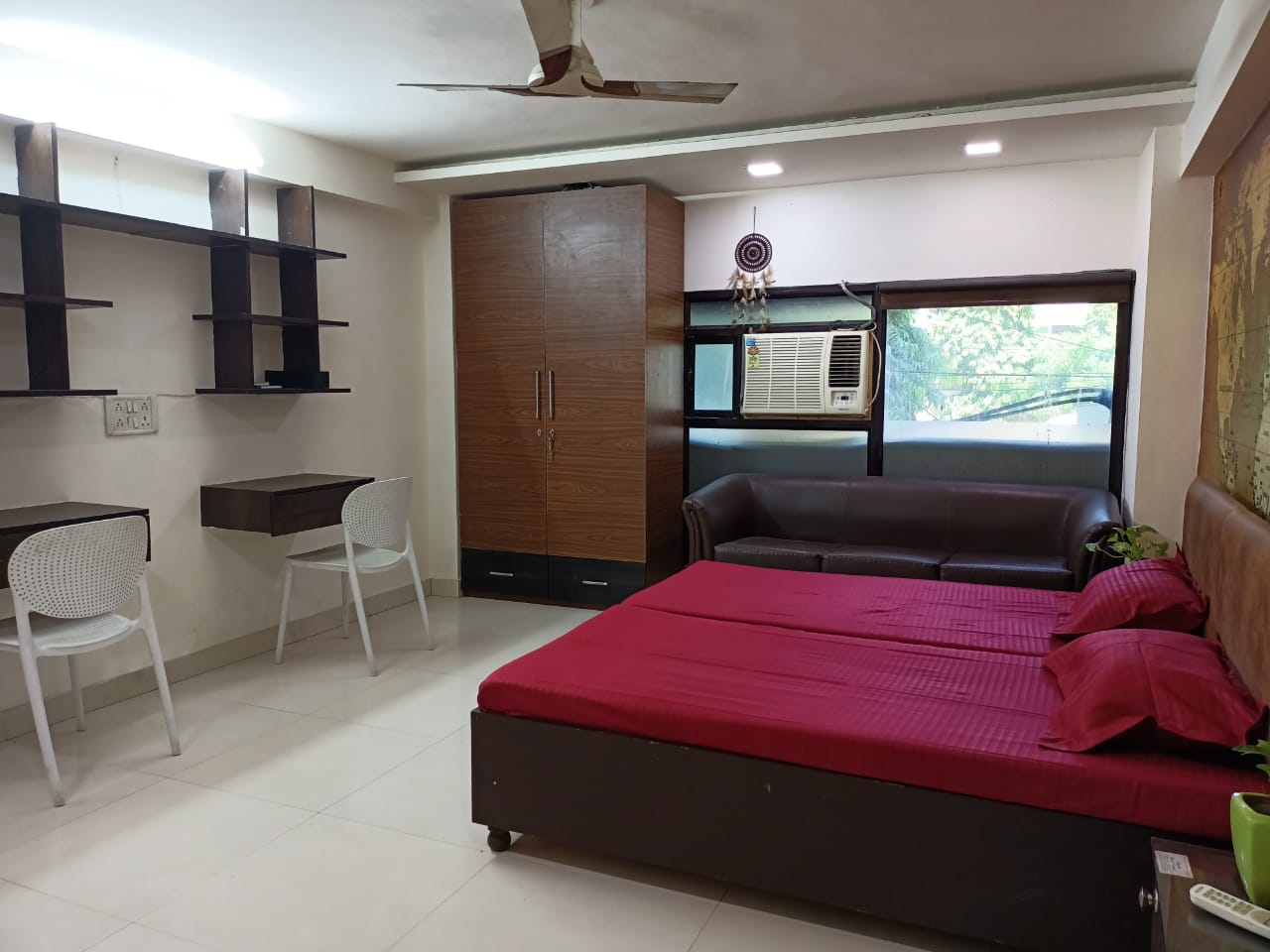 Girls PG in Kamla Nagar
