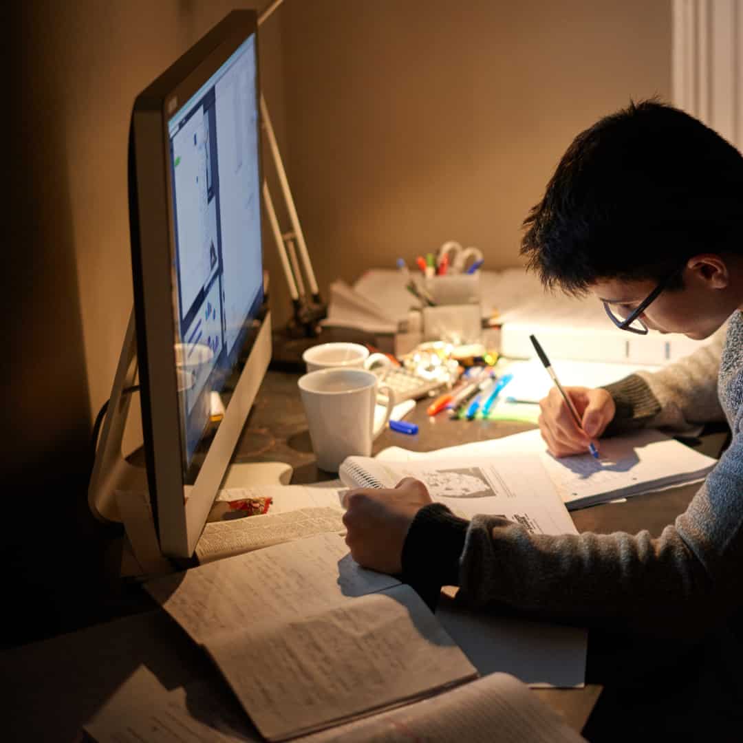 Dining area in girls PG with clean tables