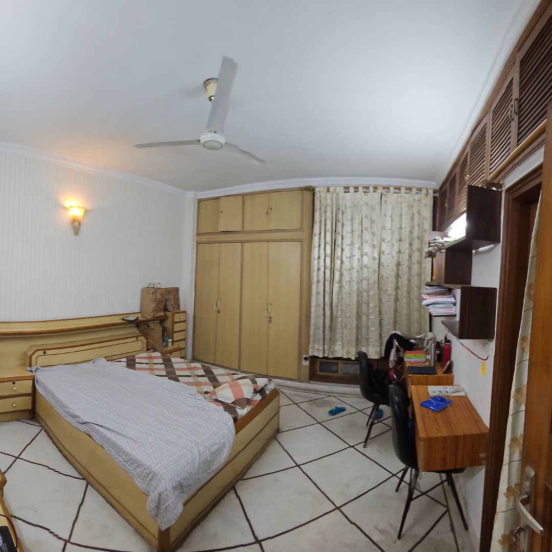 Clean kitchen in girls PG North Delhi